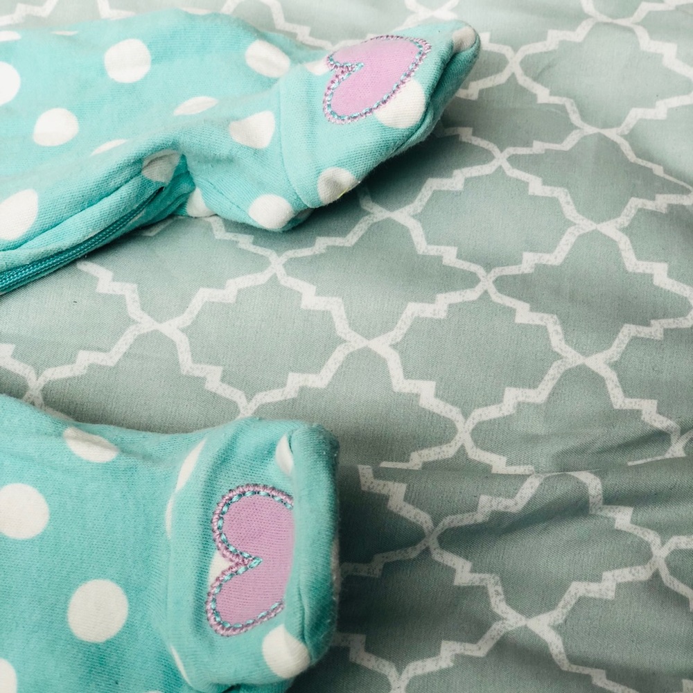 Onsie - Picture 3 of 8